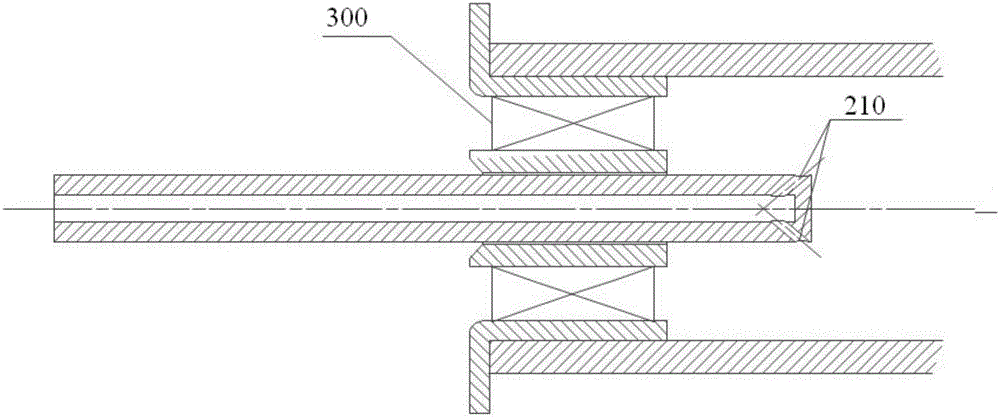 Evaporating pipe and spraying device