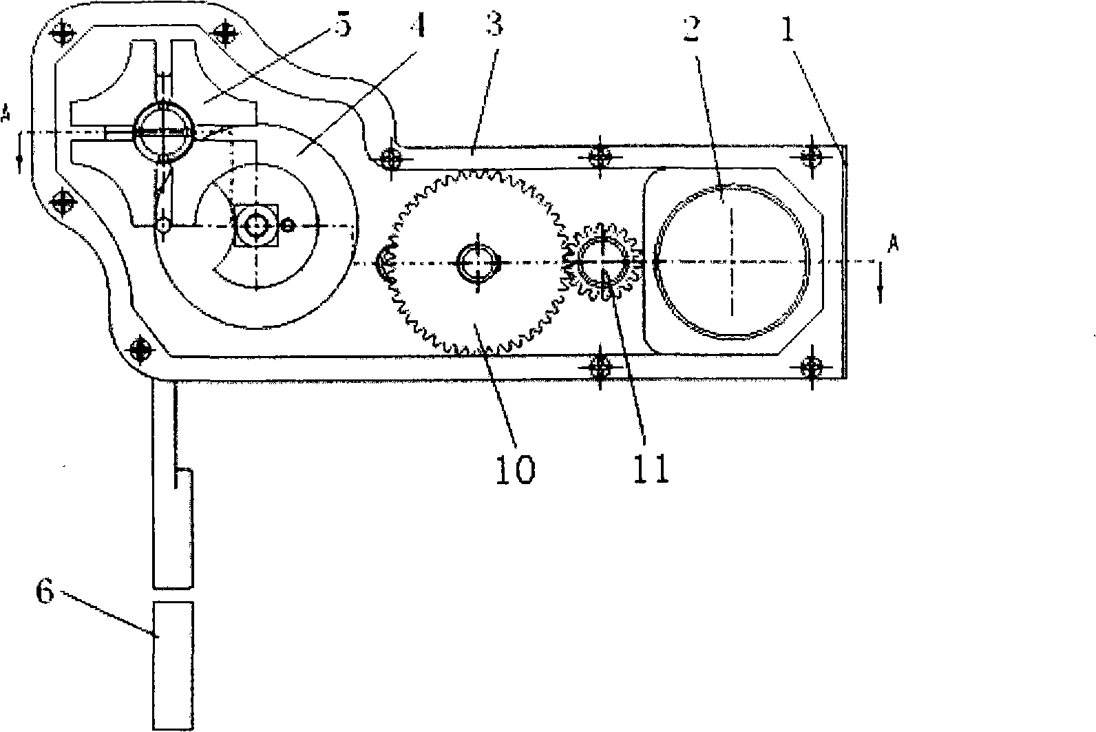 Electric control lens cap with self-locking function