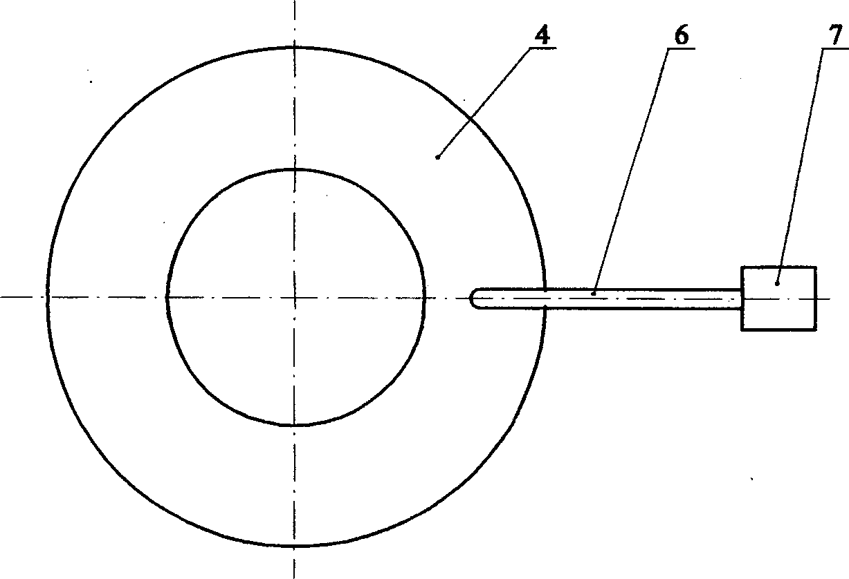 Sensor for obtaining scoria flow-out signal during steel ladle casting