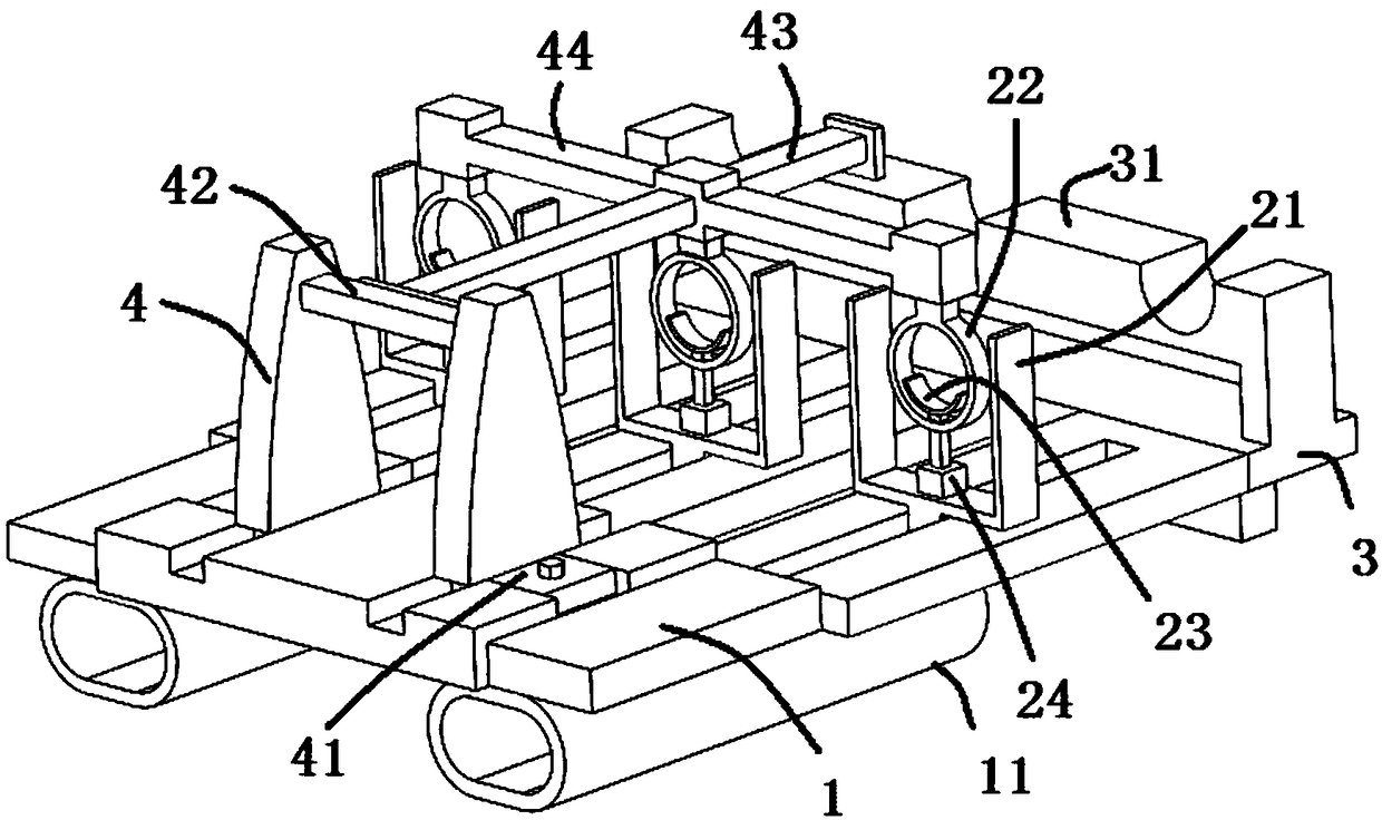 Adjustable multi-pipe fork shipment fastening device