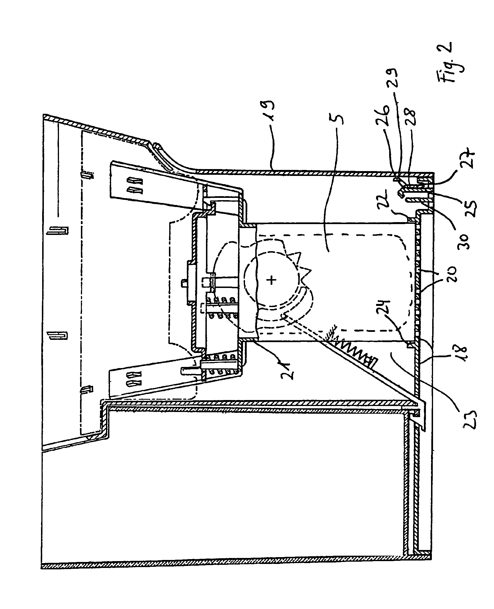 Domestic appliance comprising detent elements and detent counter-elements