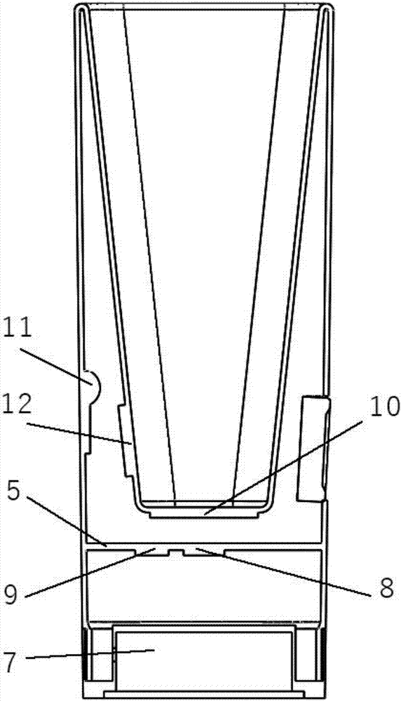 Intelligent temperature control cup combined with indoor temperature