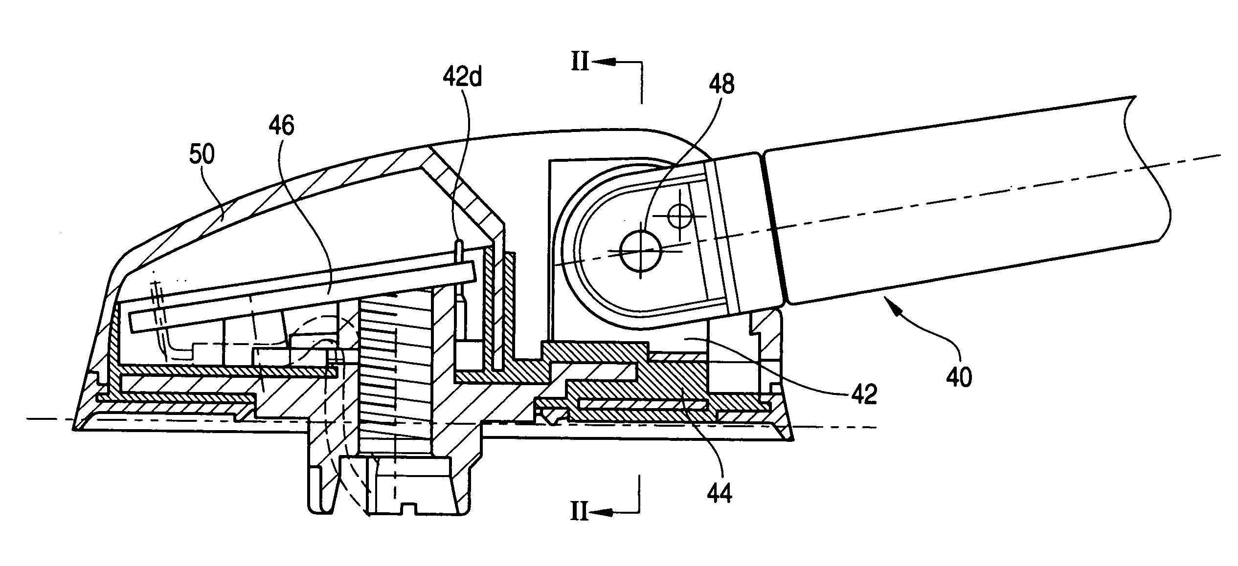 Antenna device mounted on vehicle