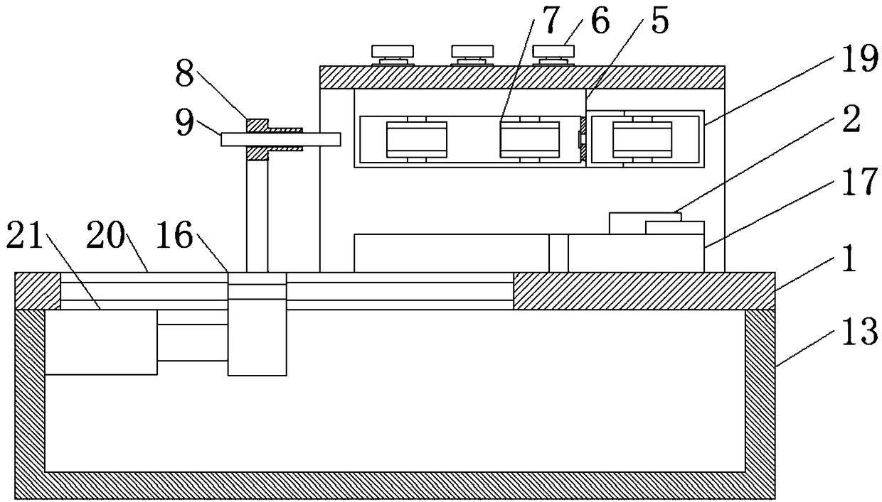 Large-curvature small-curvature one-time forming device for pipes