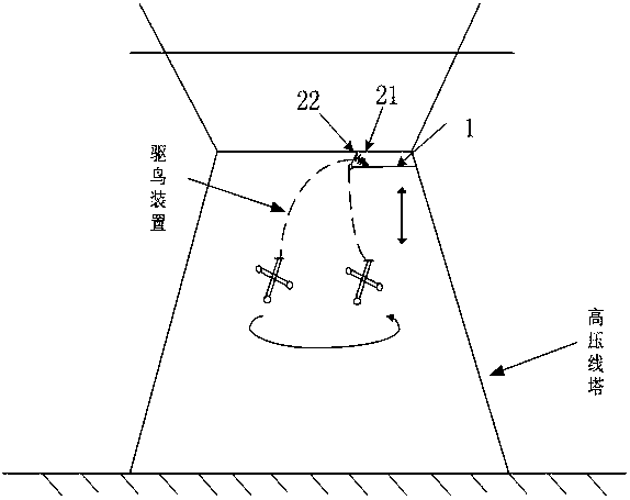 Self-swinging bird repelling device in high-voltage wire tower