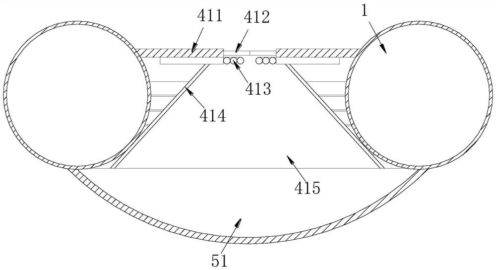 A steel plate recovery bending machine that reduces chip accumulation in auxiliary positioning fixtures