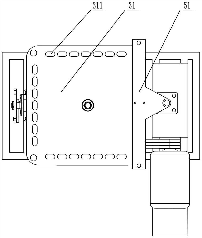 A pistachio opening device based on vibrating plate feeding