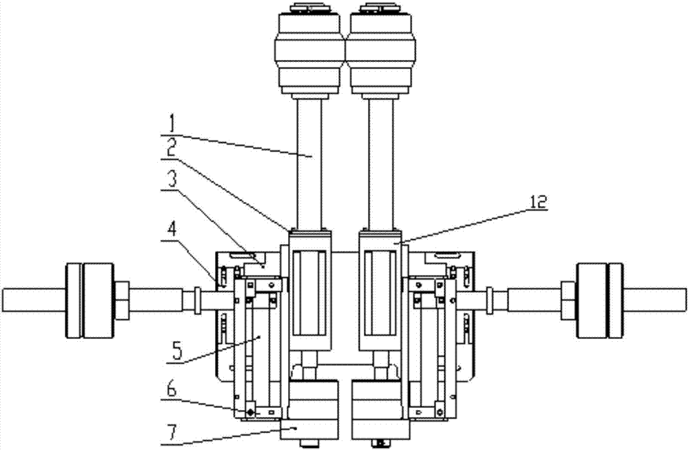 Driven splitting traction roll floating device of TFT-LCD (thin film transistor-liquid crystal display) liquid crystal glass