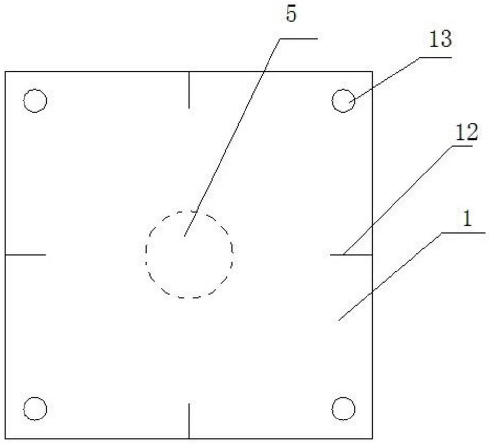 A method for leveling and installing the base of the inclinometer when the ship is built on the berth