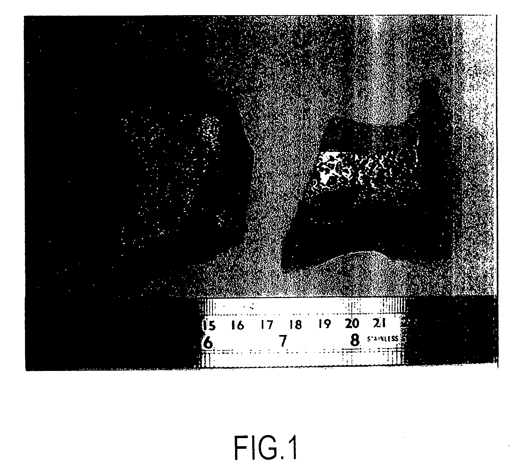 Method of using high temperature plasma to disintegrate waste containing titanyl phthalocyanine