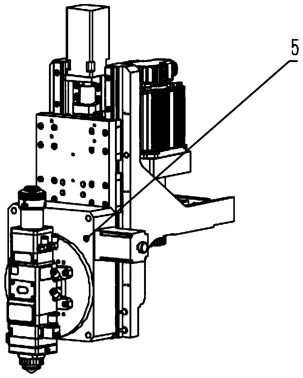 Laser cutting machine with rotatable laser head