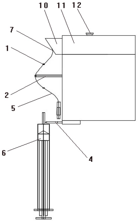 Disassembling and destroying head and disassembling and destroying device for medical waste syringes