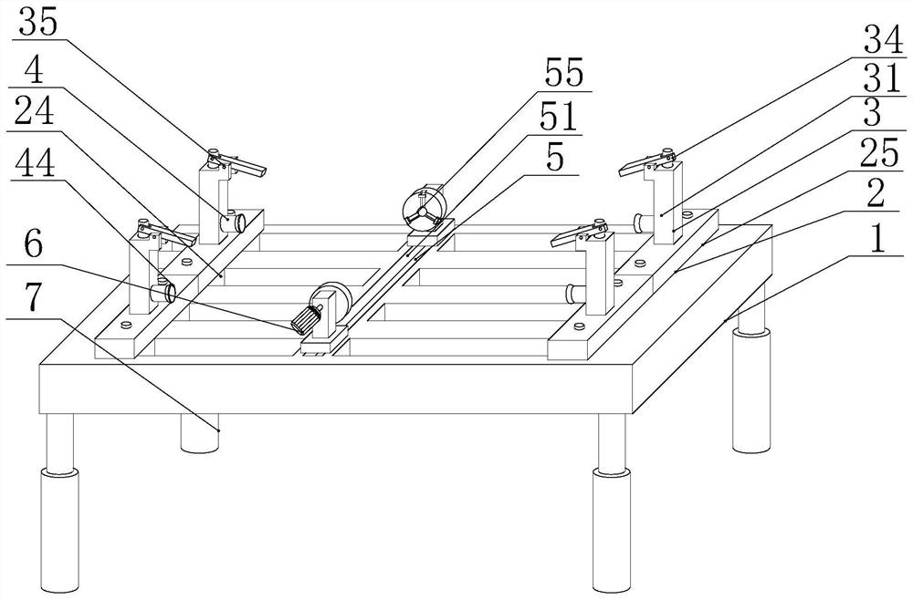 Space clamp clamping mechanism