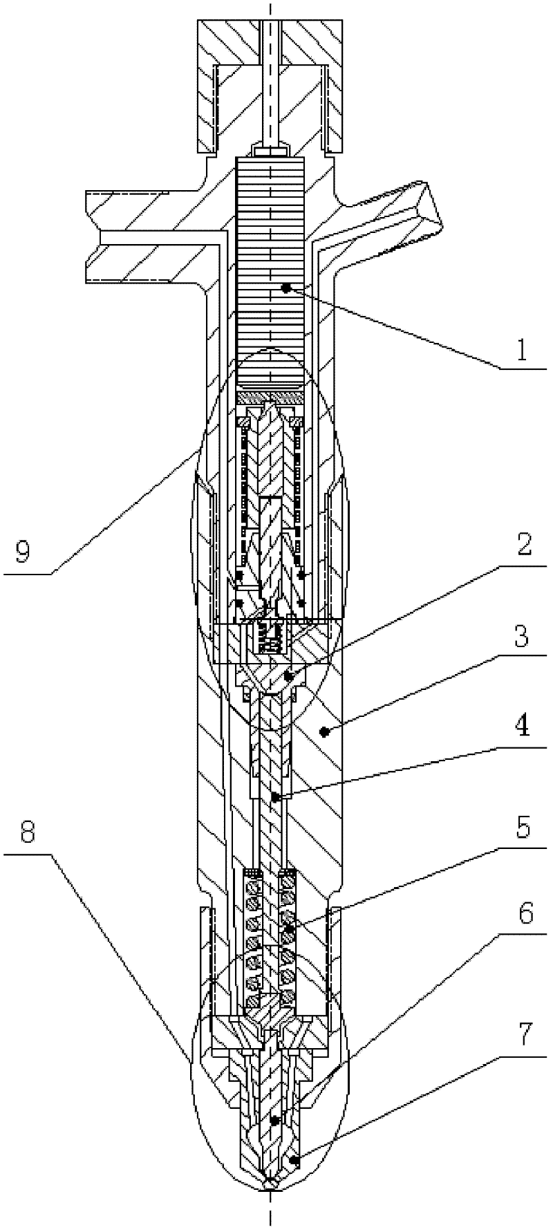 Low oil return type piezoelectric control fuel injector