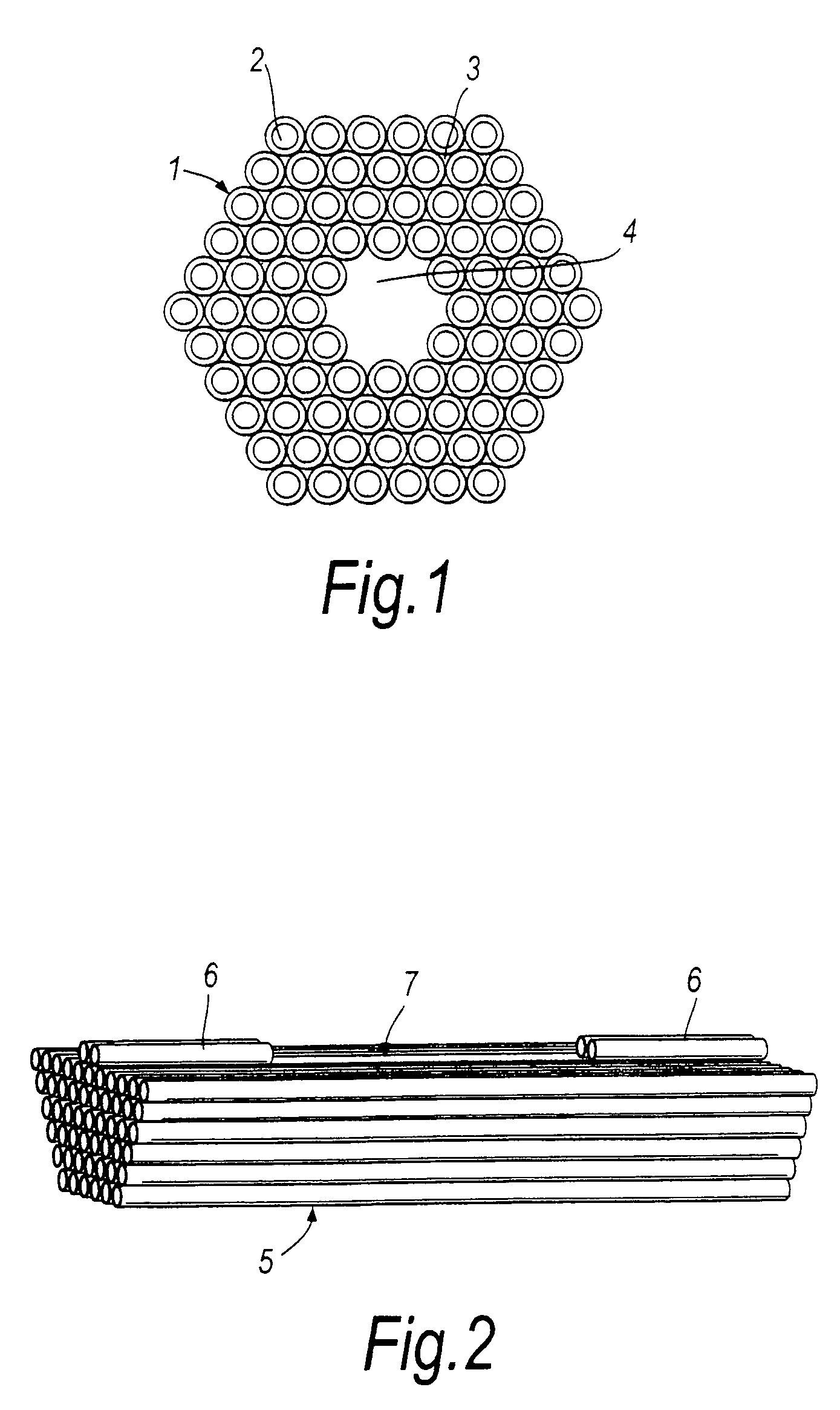 Photonic crystal fibre and a method for its production