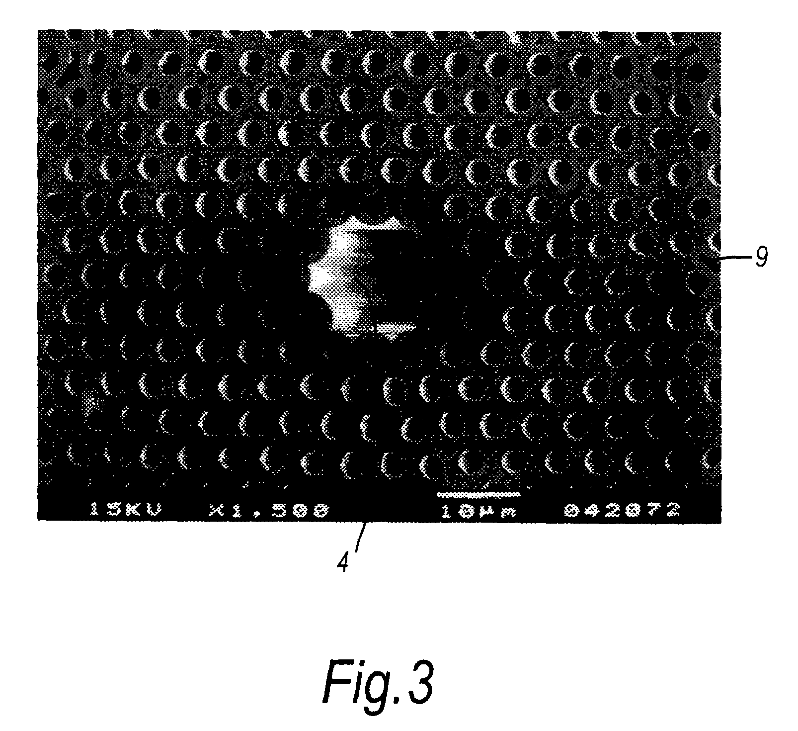 Photonic crystal fibre and a method for its production