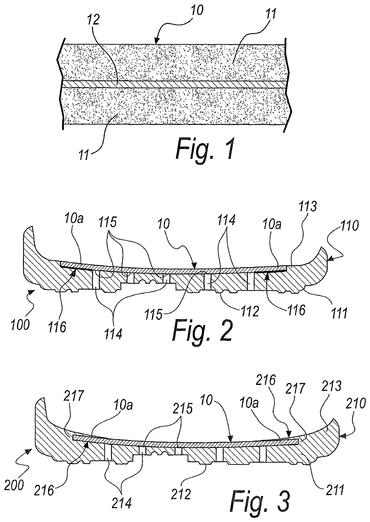 Insert for vapor-permeable and waterproof soles