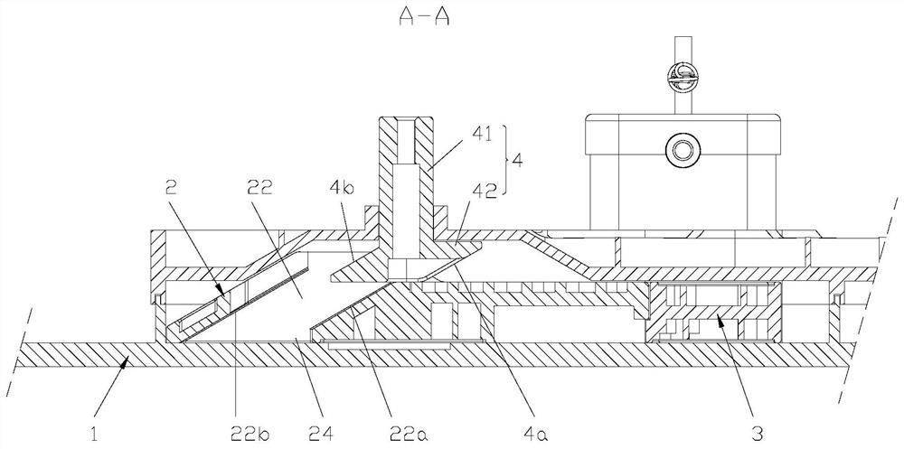 Lifting mechanism and sweeper base station