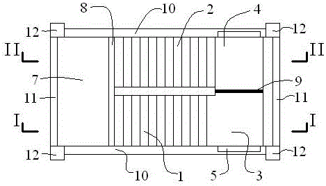 Partially-prefabricated reinforced concrete aseismic stairway and construction method thereof