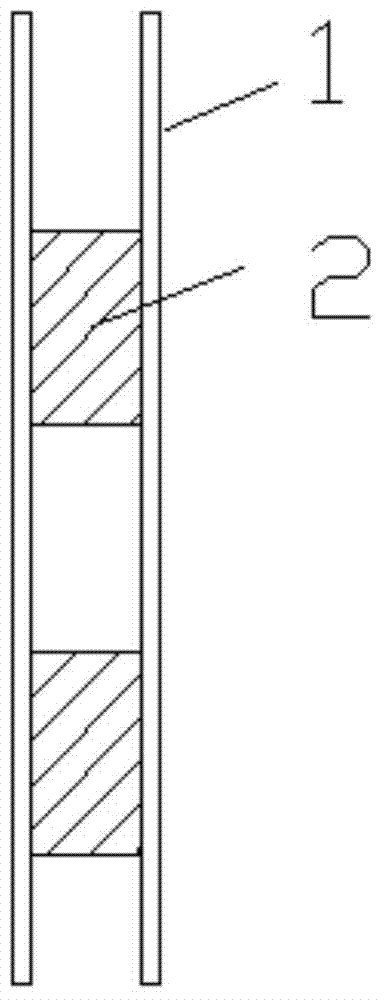 Vibration isolation plate device in soil matrix treatment engineering and construction technology thereof