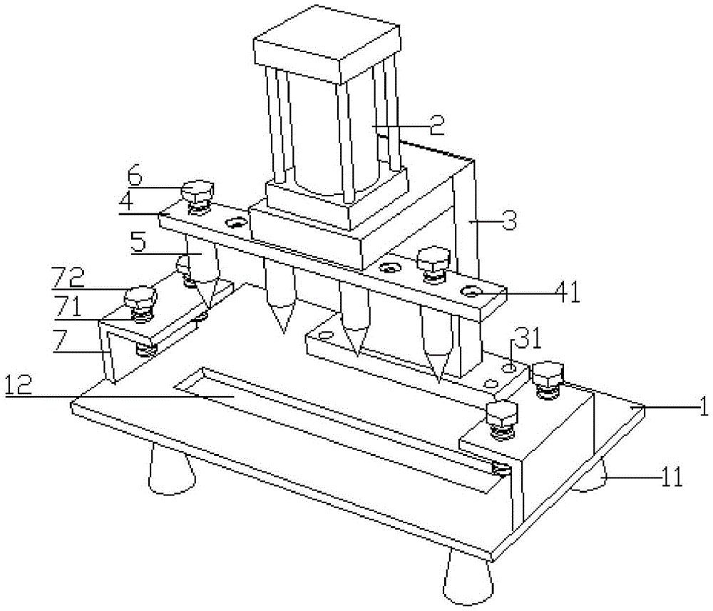 Pneumatic punching machine capable of being used for plates with different thicknesses