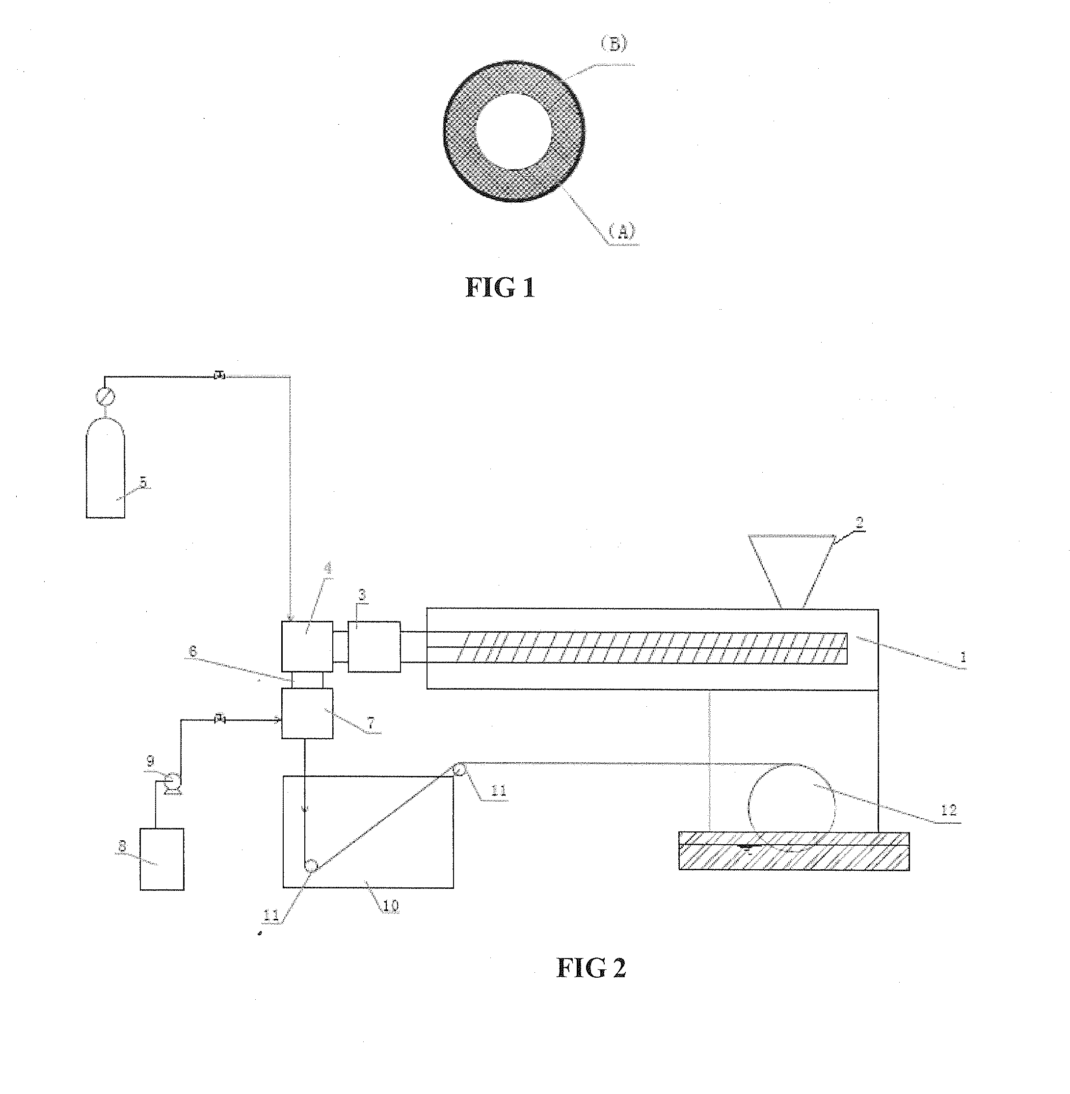 Method for preparing double layered porous hollow membrane and device and product thereof