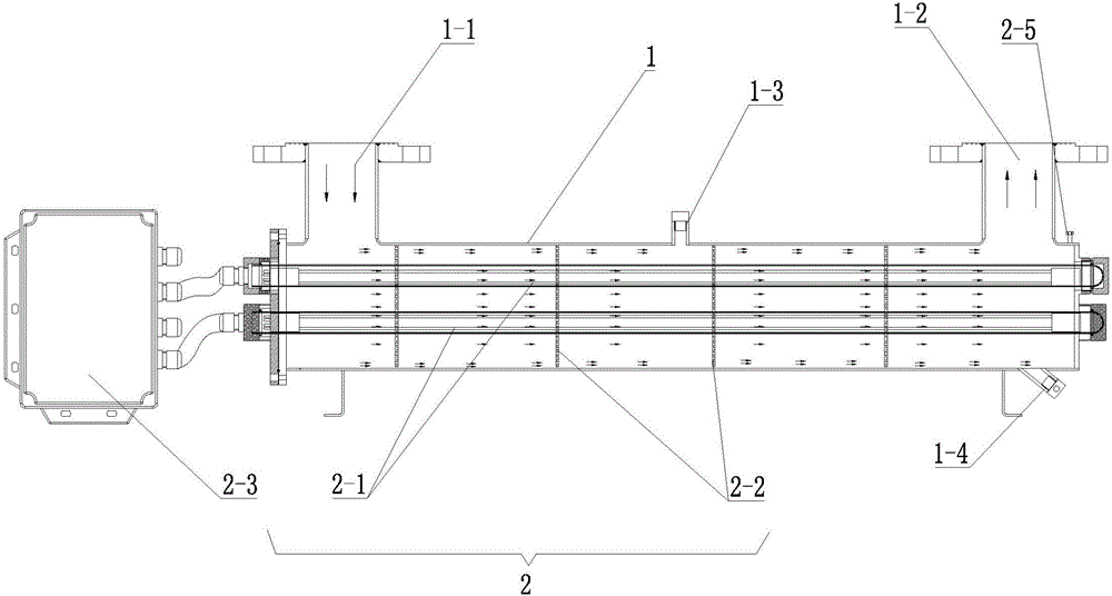 Photocatalytic sterilizing device for water treatment