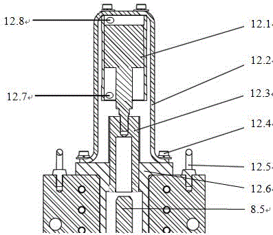 Totally-enclosed high-pressure shallow plug drilling device and application method thereof