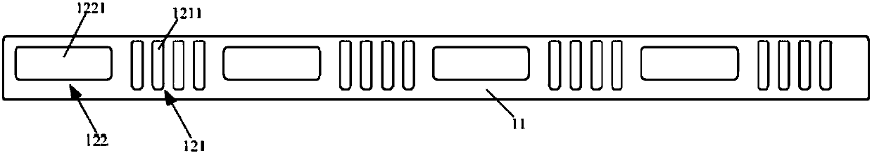 Base station antenna and isolation plate thereof