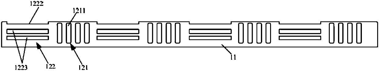 Base station antenna and isolation plate thereof