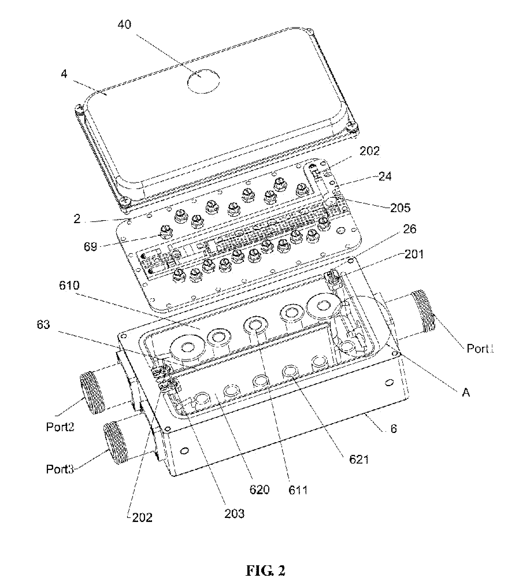 Ultra wide-band dual-frequency combiner