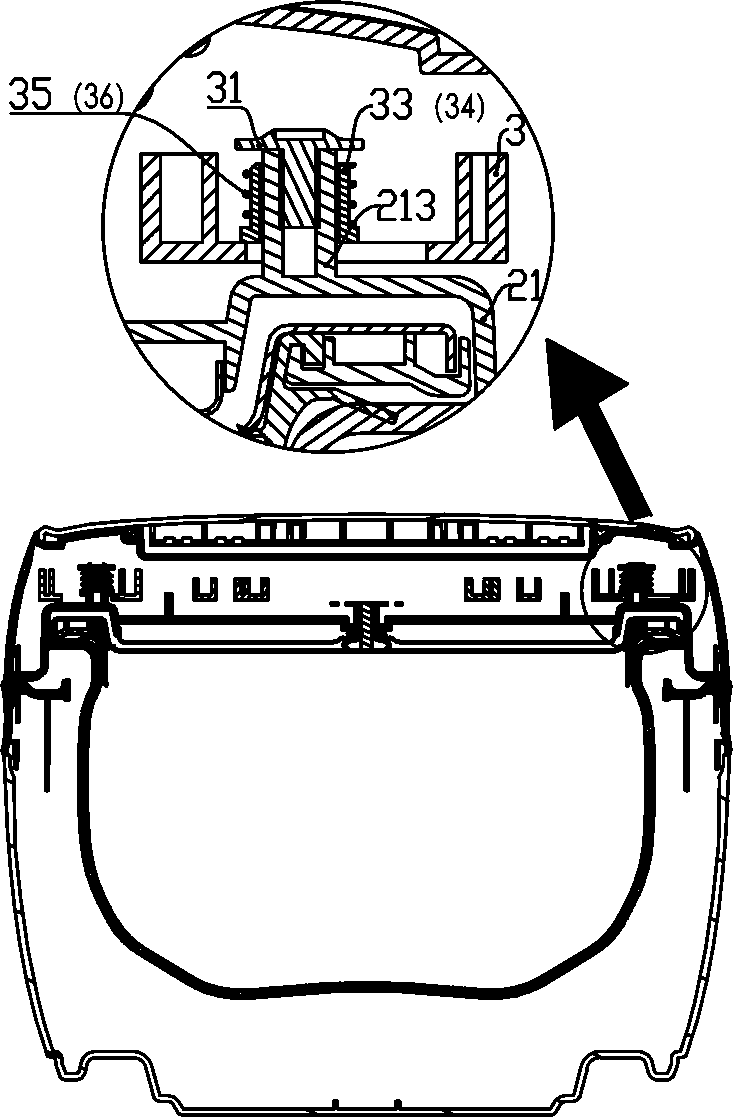 Cooking utensil with pushing mechanism