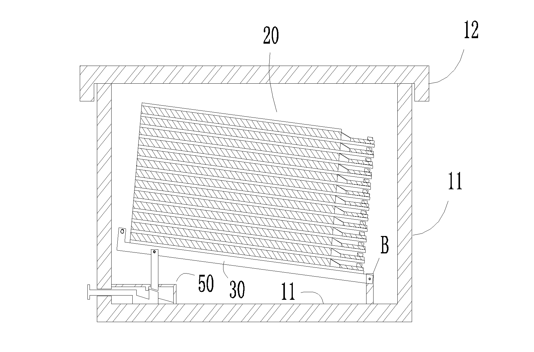 Adjustable tilting packaging box for liquid crystal module