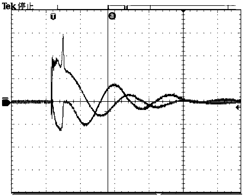 Experimental device for improving yield of nano-particles prepared by metal wire electrical explosion