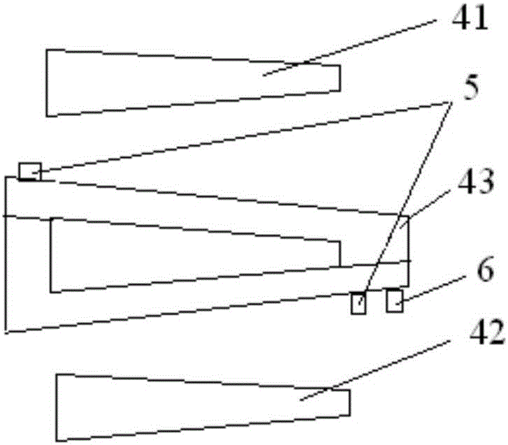 Preparation device and preparation method for asphalt mixture trapezoidal beam test specimen