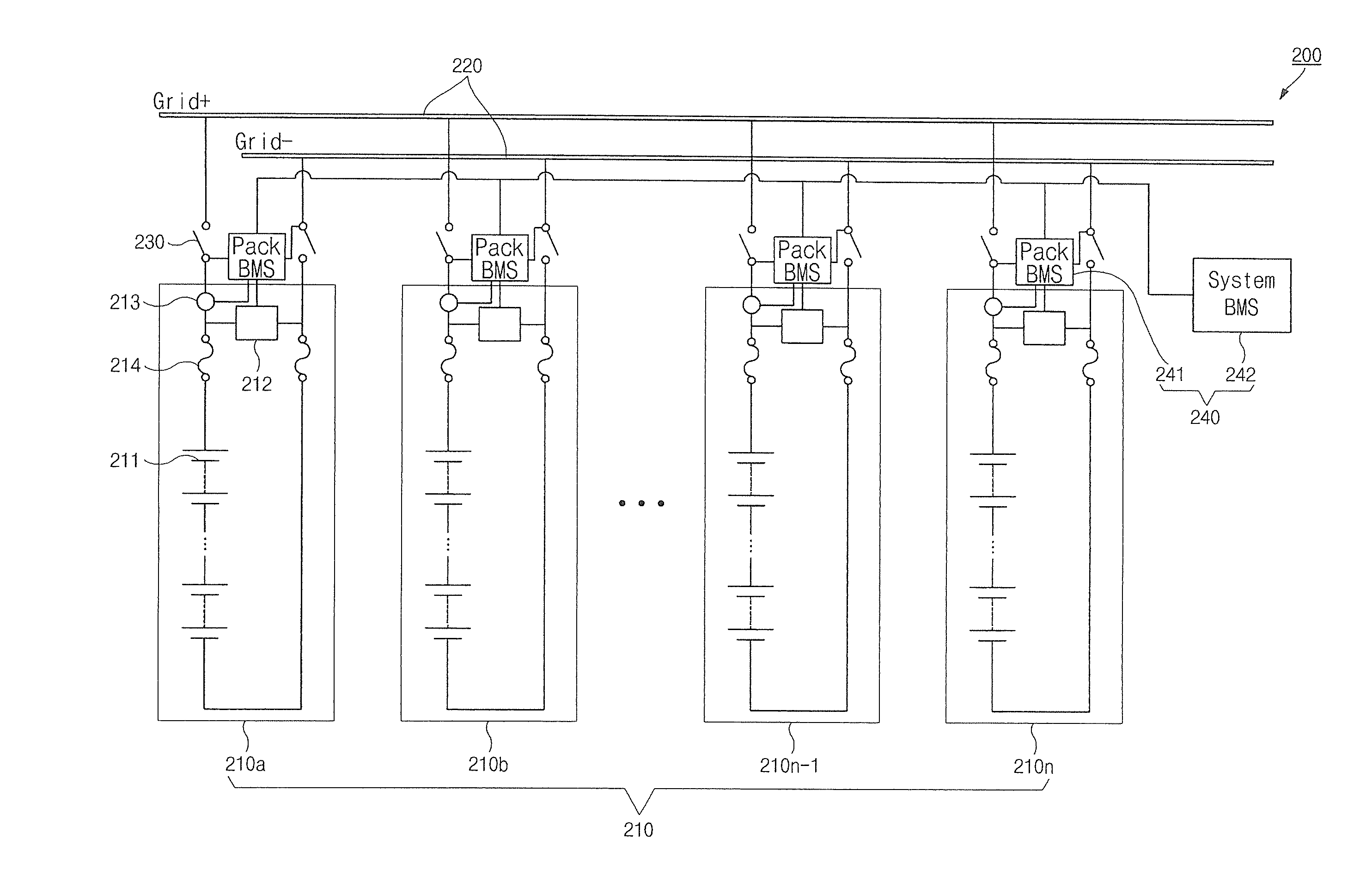 Energy storage device and method for decreasing rush current