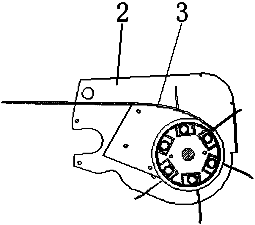 Pickup device for straw and grass