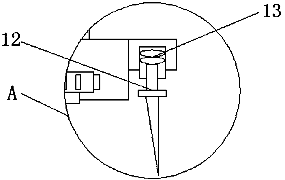 Punching and slitting integrated device for processing paper trays