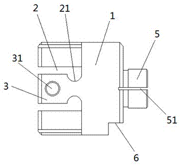 An eccentric fixture and a method for producing eccentric shafts by using the eccentric fixture