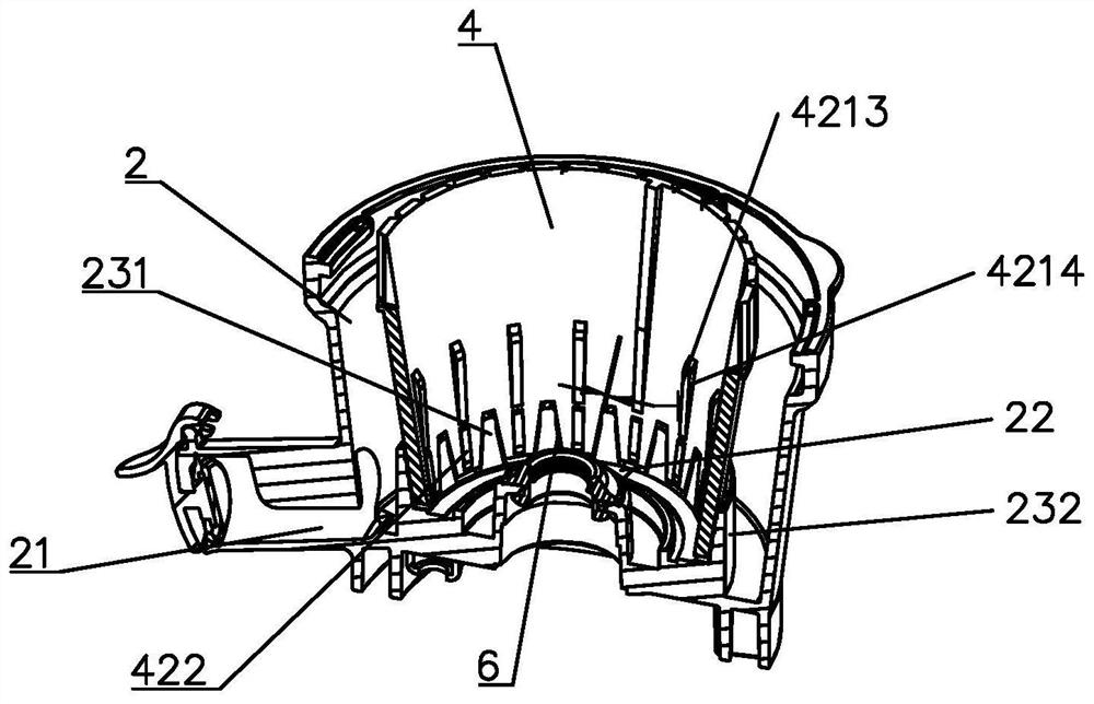 A vertical screw squeeze juice extractor with fast juice output