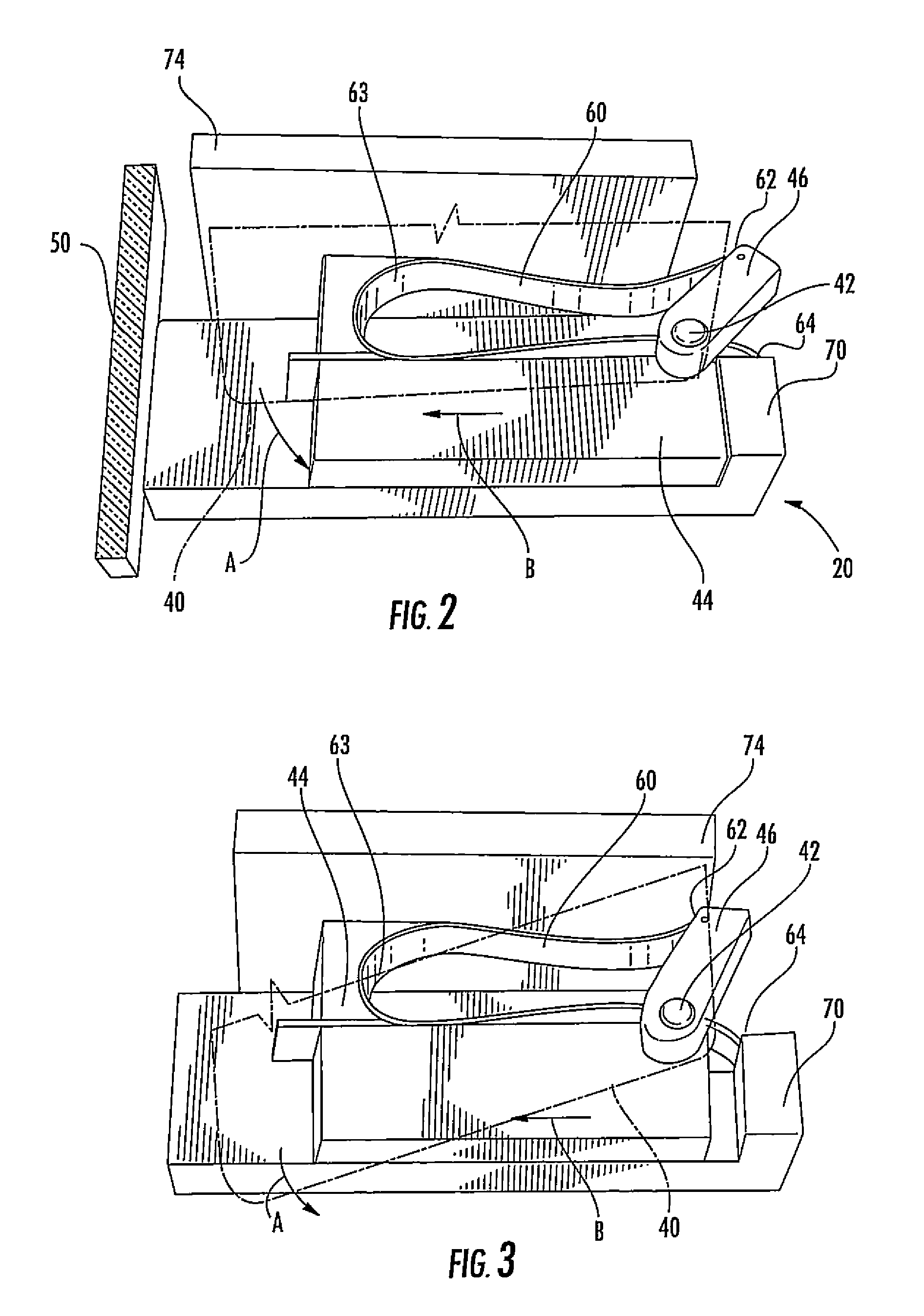 Visor with movable pivot