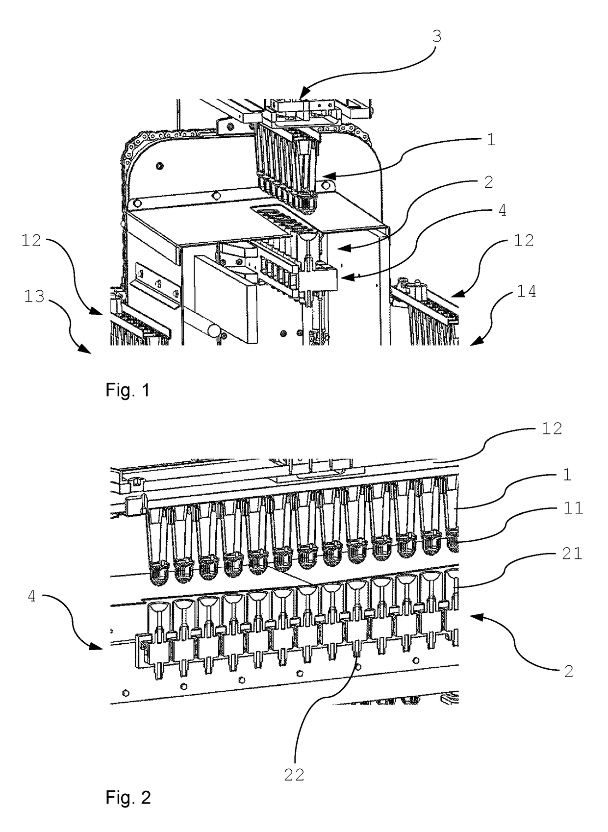 Method and system for removing a liquid from a container for accommodating an ophthalmic lens