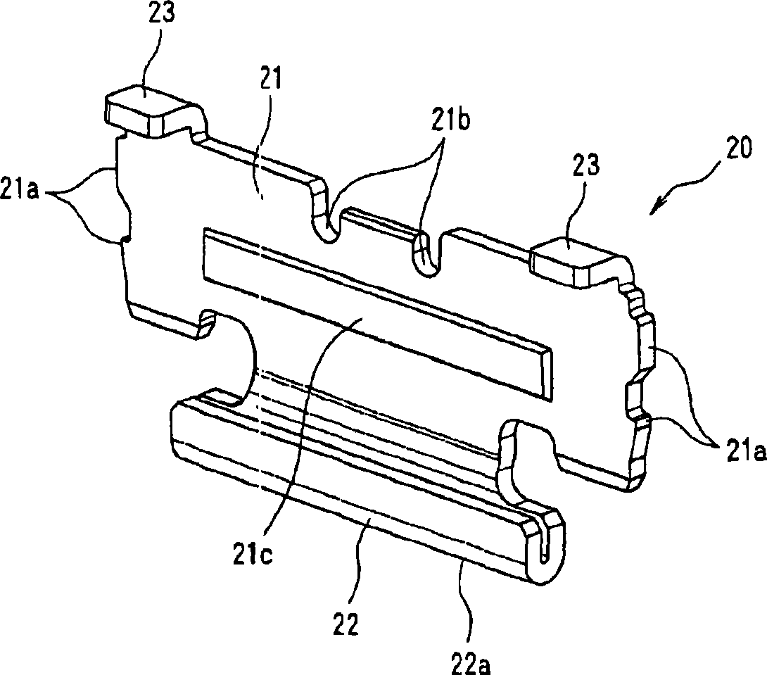 Fixer, surface-mount component using the fixer, and mounting structure using the fixer