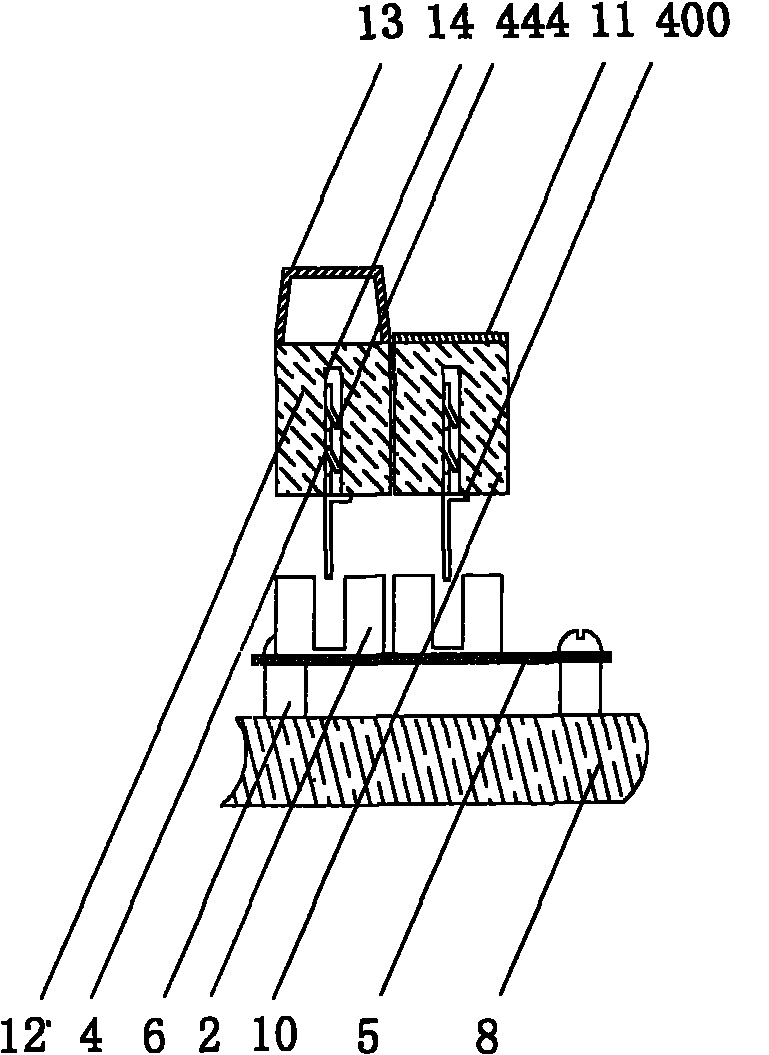 Photoelectronic device for touch response of musical instrument