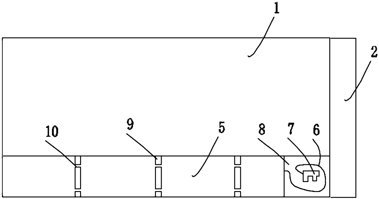 Cargo tank tail gate sealing mechanism and dumper