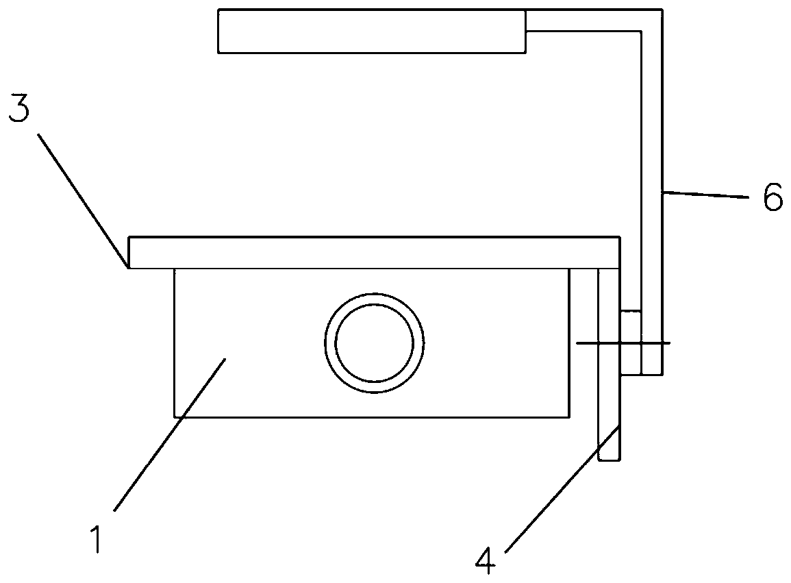 Automatic detecting and correcting device for light intensity of optical projector