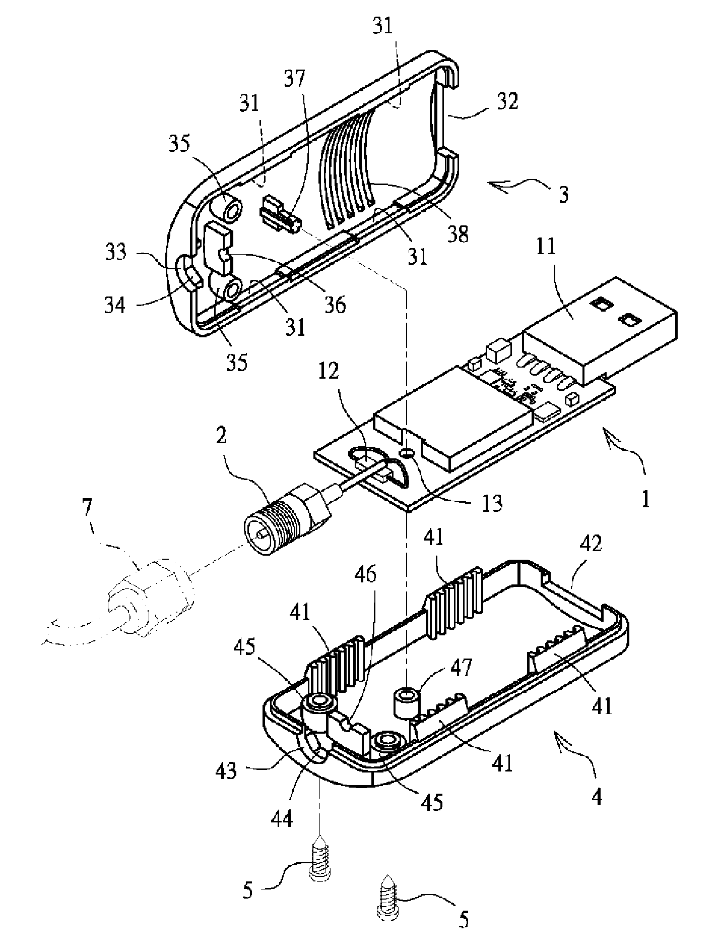 Universal serial bus (USB) network adapter connectable to external antenna