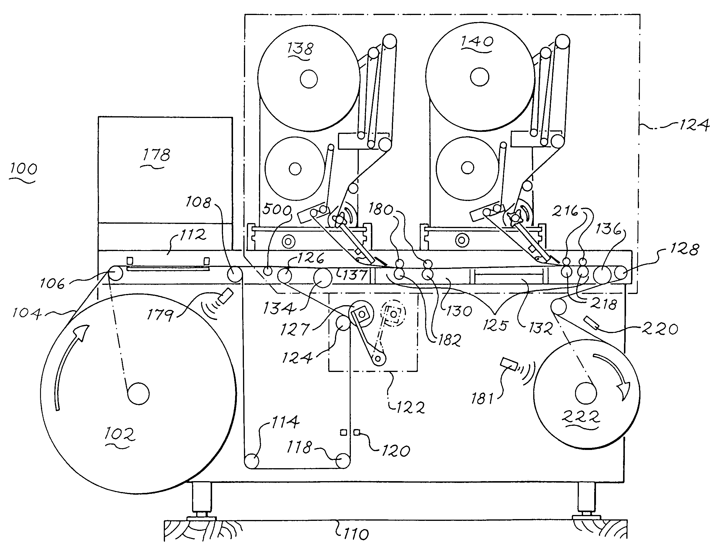 Machine and process for manufacturing a label with a security element