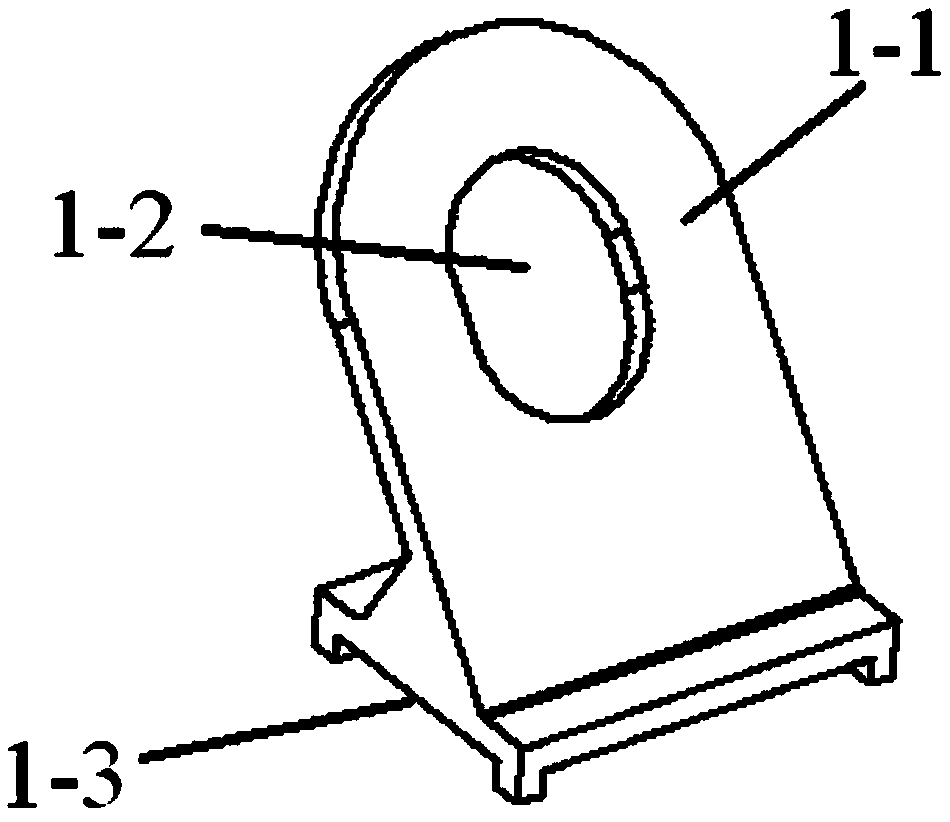 Hanging ear quick installation device and method