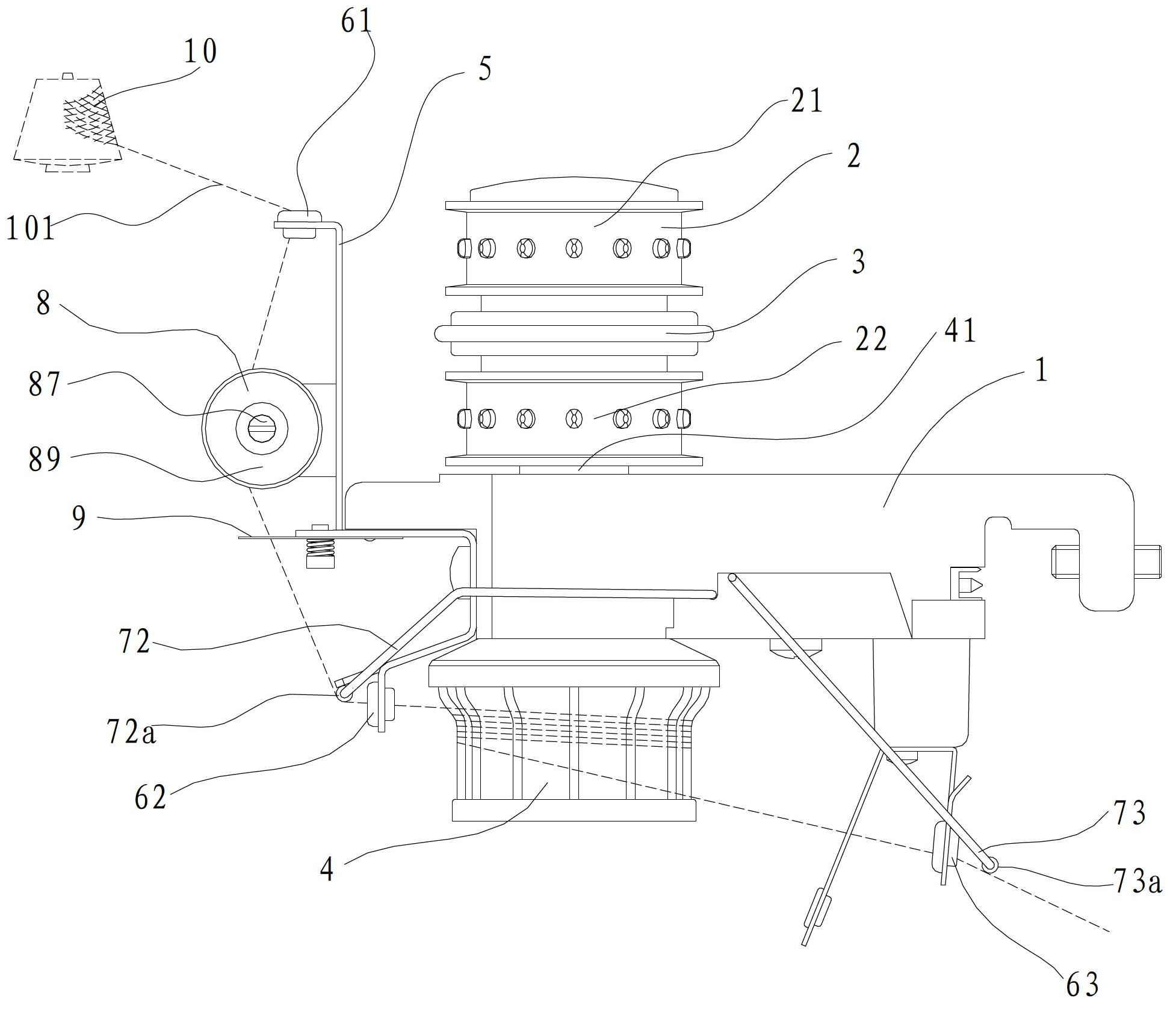 Knitting yarn conveyer